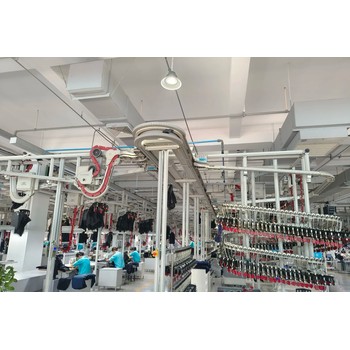 意大利制衣廠月結(jié)3萬招浙江寧波樣板師裁剪師縫紉工熨燙工