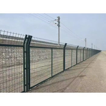 車(chē)間隔離網(wǎng)高速公路護(hù)欄鐵路防護(hù)欄廠(chǎng)房隔斷鐵絲網(wǎng)