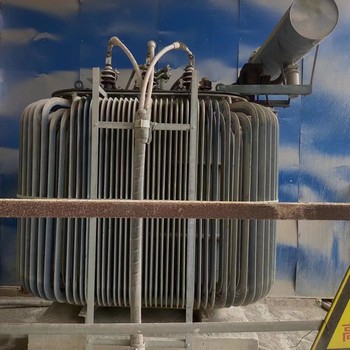 鳳崗鎮(zhèn)舊廢變壓器回收拆除團隊低壓配電柜回收