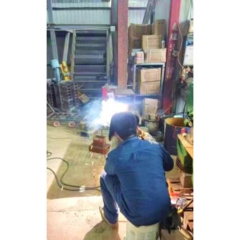 澳大利亞招工+水電工+包吃包住+正規(guī)正簽