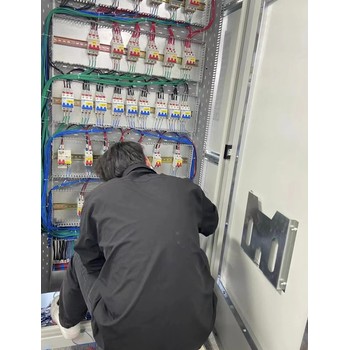 香港工地招小工雜工2萬(wàn)起