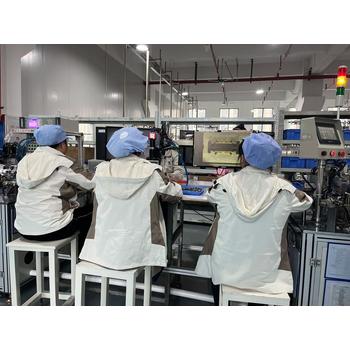 國際勞務(wù)新西蘭服裝廠正規(guī)工簽月薪3萬包吃包住上五休二