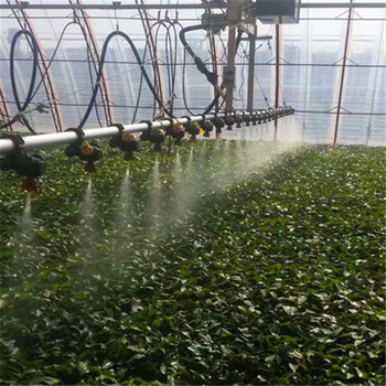 溫室移動自走式噴灌機
