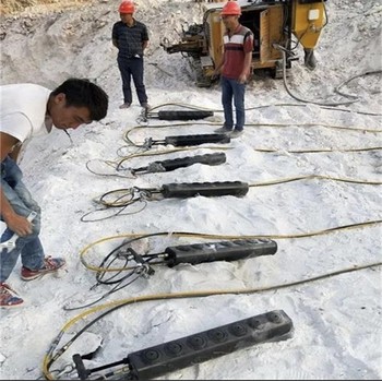 巖石液壓劈裂棒煤礦開采柱塞式劈石器混凝土劈裂機(jī)