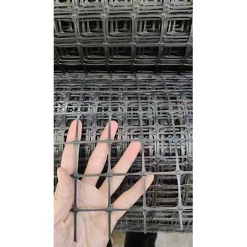 四川土工格柵復(fù)合土工布-裝配式邊坡防護(hù)性能特點(diǎn)