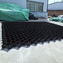 高強(qiáng)土工格室HDPE片材格子帶排水孔土工格護(hù)坡種草格