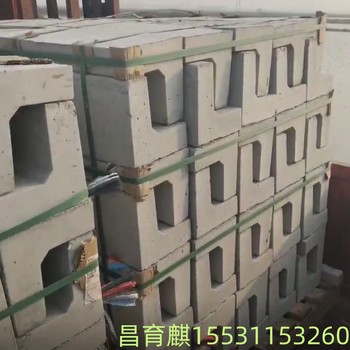 昌育麒大理?yè)蹴膲K水泥標(biāo)志樁多少錢一個(gè)