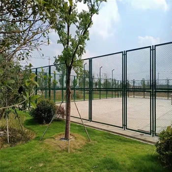 鶴崗菱形孔球場(chǎng)圍欄體育場(chǎng)護(hù)欄網(wǎng)種類(lèi)多樣