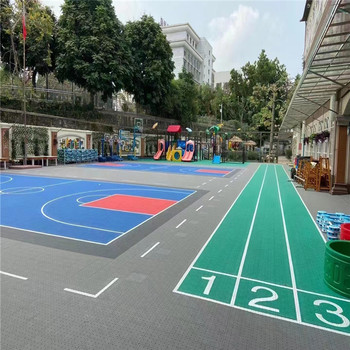常德懸浮拼裝地板室外球場懸浮地板懸浮拼裝式運動地坂