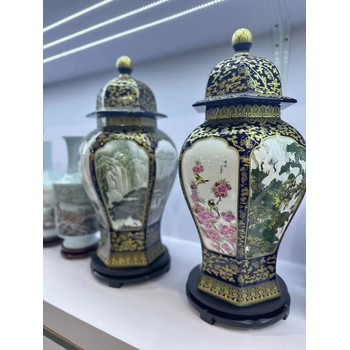 集張松茂、徐亞鳳經(jīng)典有價(jià)值的12幅畫于一器_?六合如意尊