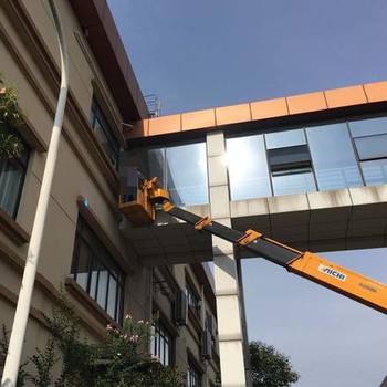 深圳市吊車出租深圳市履帶吊租賃電動(dòng)直臂車出租