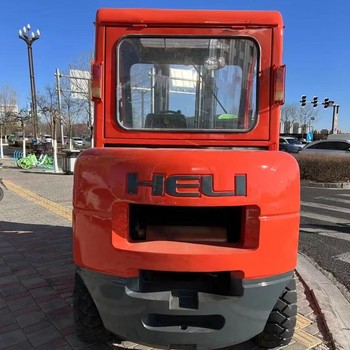 滁州瑯琊區(qū)汽車吊租賃_3噸叉車出租_重型設(shè)備吊裝