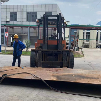 玉溪市吊車租賃_玉溪市叉車出租公司_鋼結(jié)構(gòu)設(shè)備吊裝