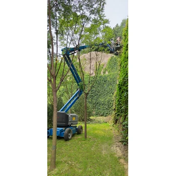 北京旭日揚帆周邊10米剪叉升降機出租-14米履帶升降機出租-手續(xù)簡單，隨叫隨到