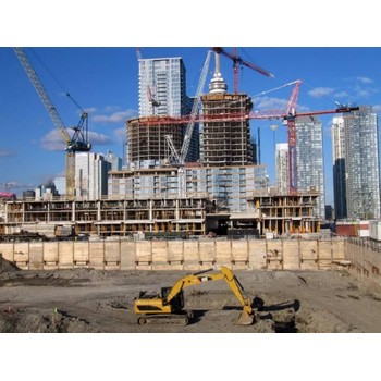 z香港招建筑工包吃包住月結工資合法工簽4年長期合同