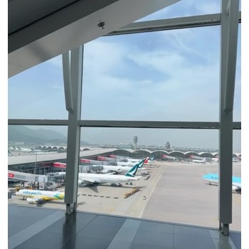 香港國(guó)際機(jī)場(chǎng)包吃住2年工簽工資月發(fā)長(zhǎng)期穩(wěn)定