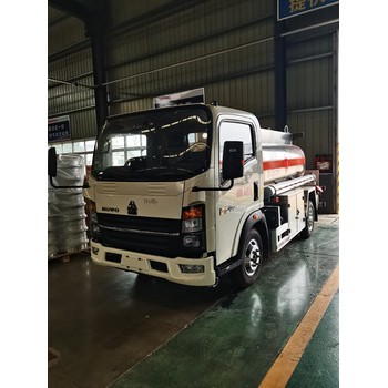 豪沃藍牌鋁合金加油車(chē)同威廠(chǎng)家