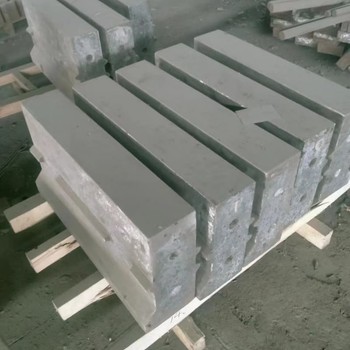反擊破1315板錘1214高鉻合金重錘式碎石機(jī)破碎機(jī)耐磨錘頭