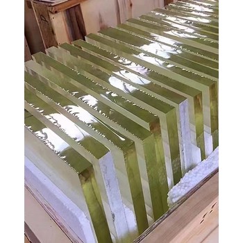 防輻射鉛玻璃：守護(hù)健康的“隱形盾牌”