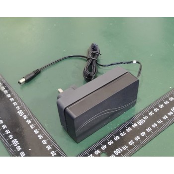 19V3.42A電源適配器65W英規(guī)充電器筆記本電腦電源