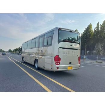 2019年3月上牌50座宇通6120氣囊旅游車