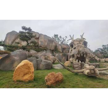 北京房山斧劈石假山安裝公園假山駁岸施工