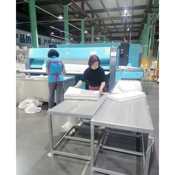 香港洗衣廠工人維修工熨折工大貨車司機(jī)等