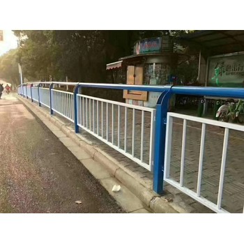 人行道交通設(shè)施市政護欄馬路安全隔離防護欄