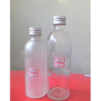徐州玻璃瓶廠家加工定制玻璃礦泉水瓶