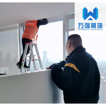 四川萬強(qiáng)：成都高空幕墻玻璃的維護(hù)者