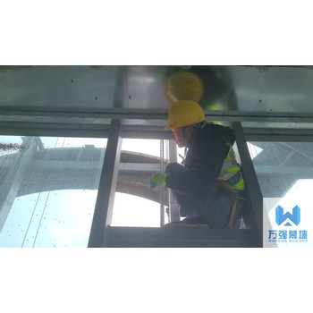 四川萬強建筑幕墻工程有限公司完成幕墻玻璃更換安裝項目