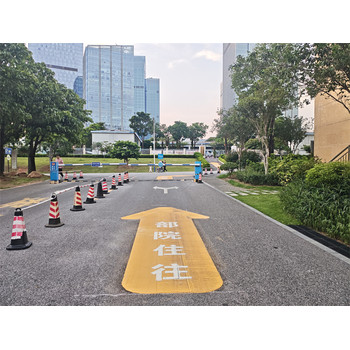 北海海城區(qū)市政路熱熔地面劃線