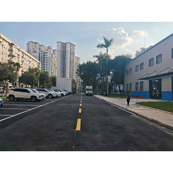 防城港港口區(qū)高速路熱熔地面劃線