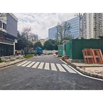 北海海城區(qū)市政路熱熔地面劃線