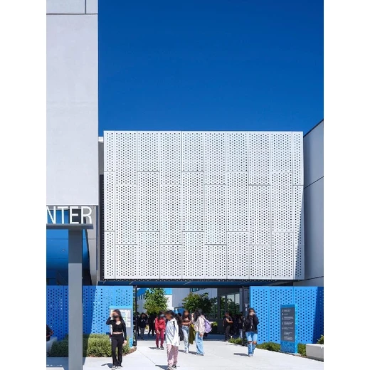 攀枝花供应冲孔铝单板,地铁站吊顶装饰,高度耐用几十年