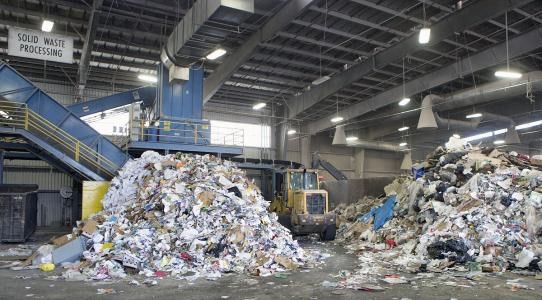 通城玻璃鋼處置公司 工業(yè)廢舊玻璃鋼處理回收