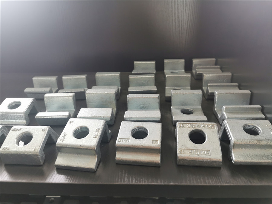 巴西出口起重軌壓板工廠