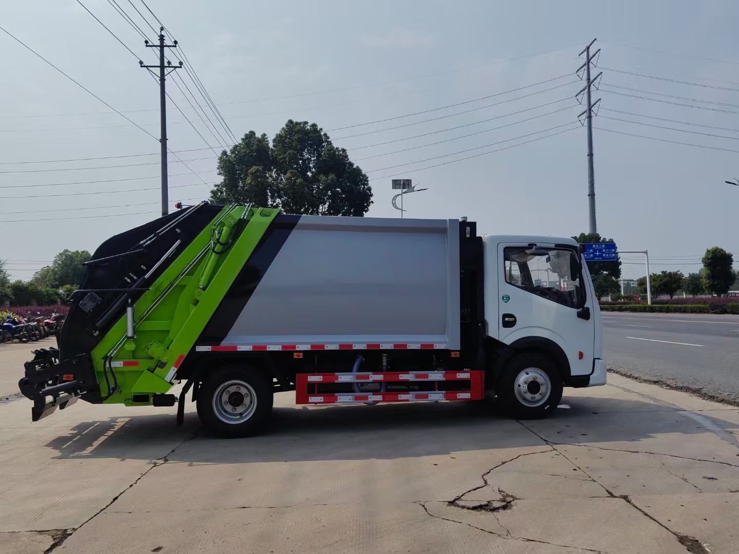 江門江淮威鈴壓縮垃圾車送車上門