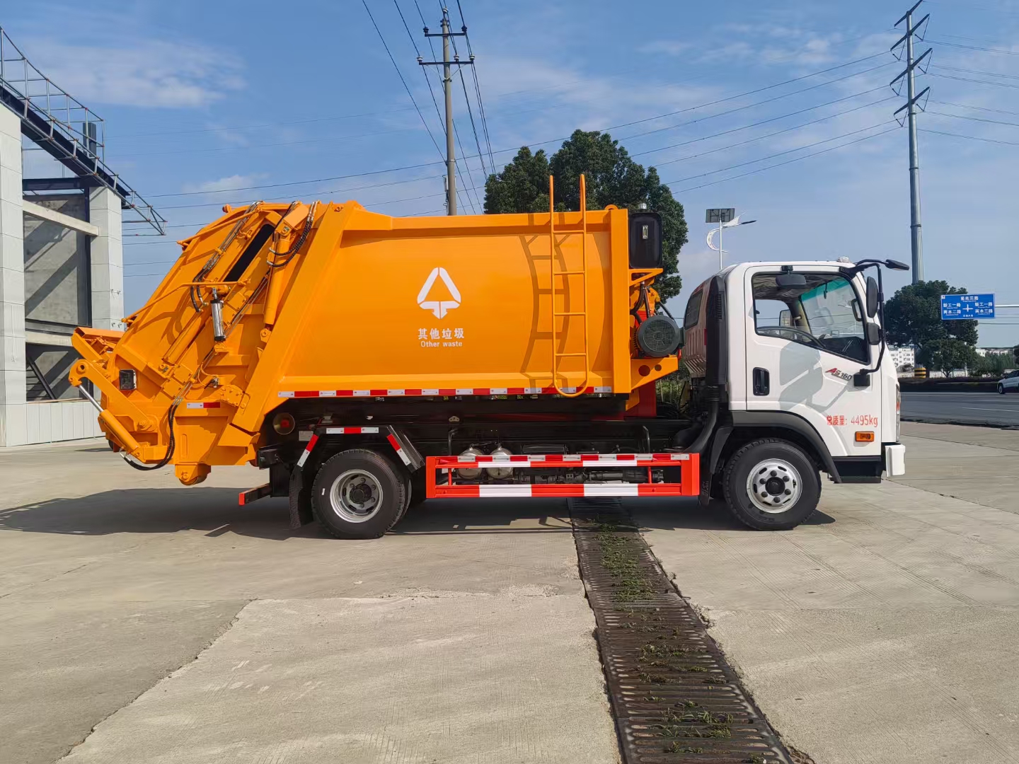 可克達(dá)拉江淮威鈴壓縮垃圾車廠家直售