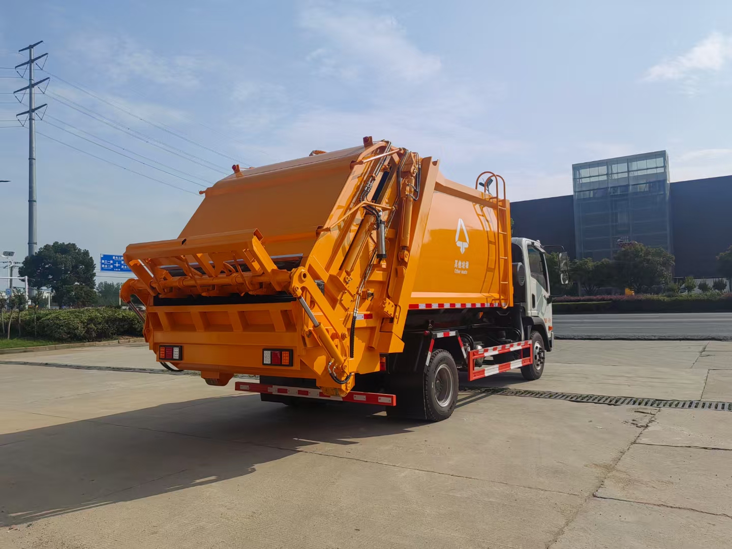 濱海新區(qū)出口型電動垃圾車分期包上戶