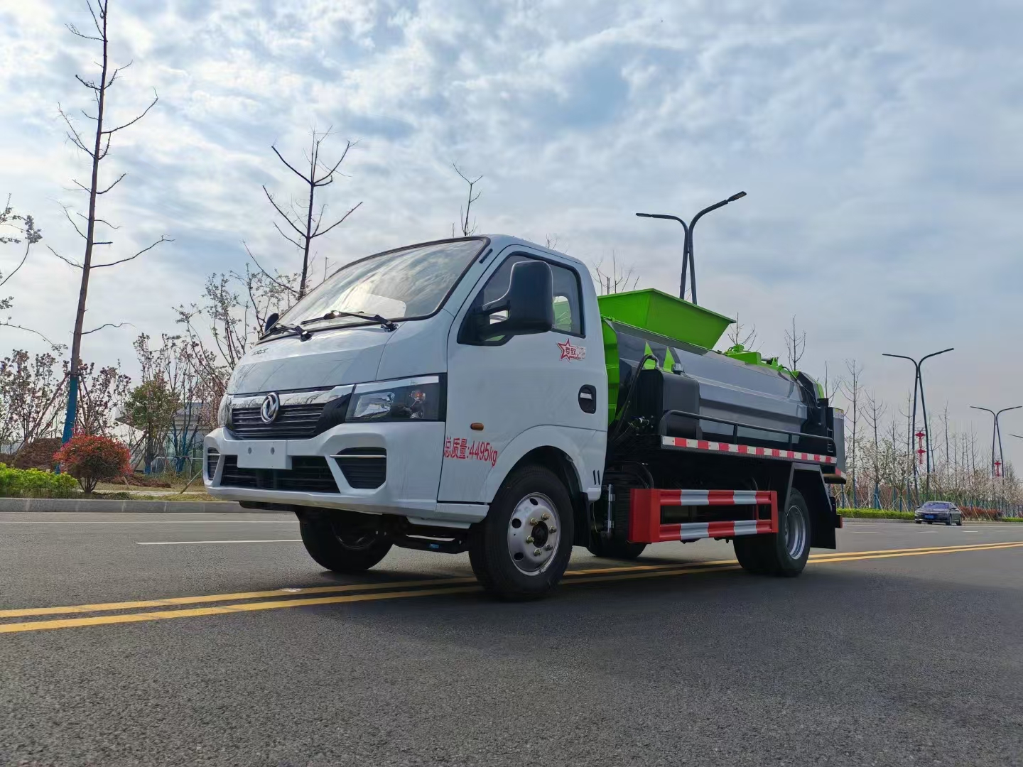 武隆歐曼25噸市政垃圾車(chē)多少錢(qián)