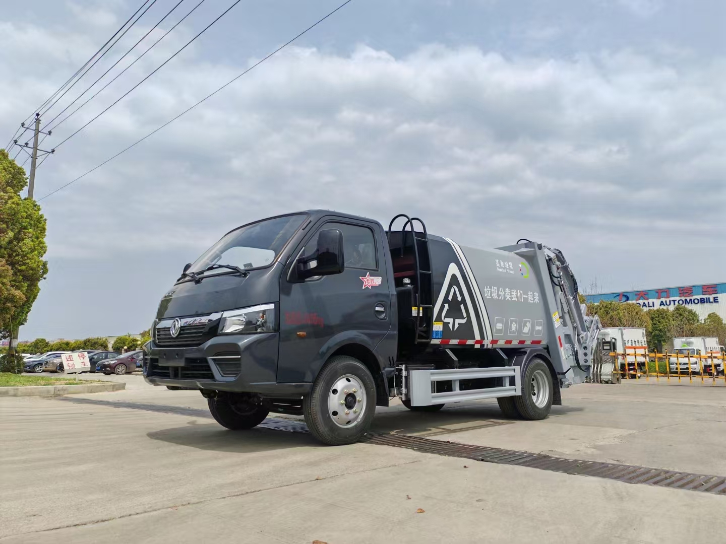 呼倫貝爾右舵出口新能源垃圾車工廠直供