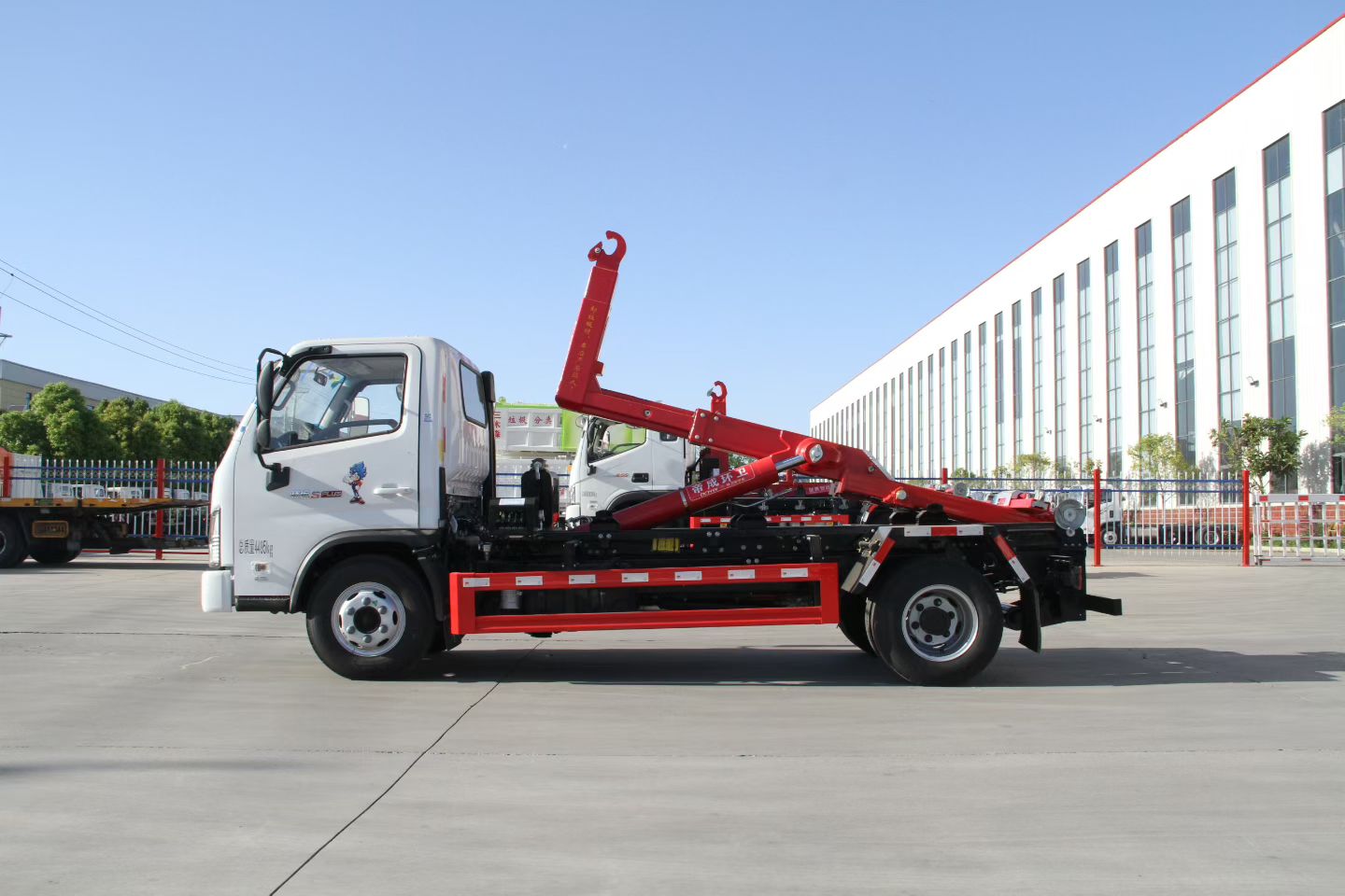 葫蘆島重汽豪沃可下地庫(kù)的垃圾車哪里買