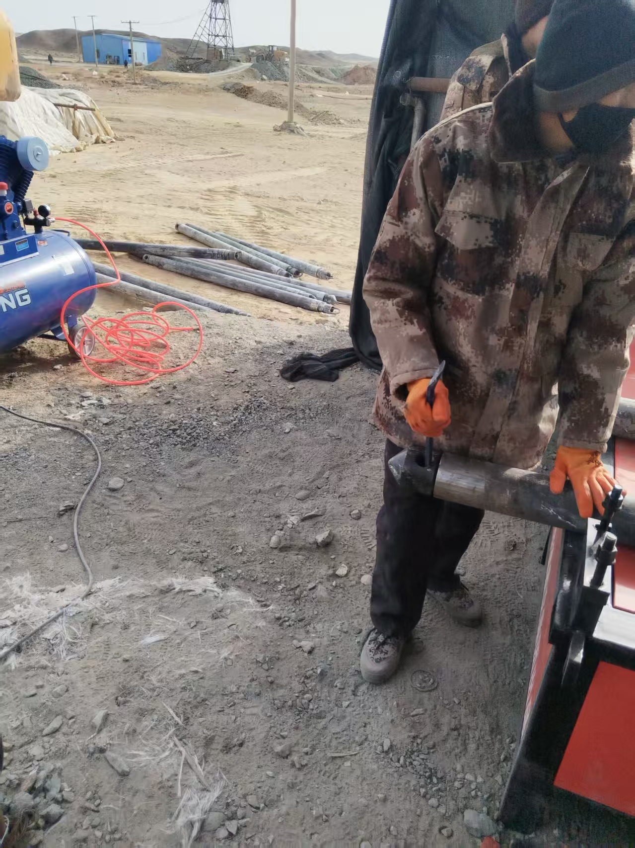 陜西寶雞隧道掘進氣體爆破一次性壓裂管