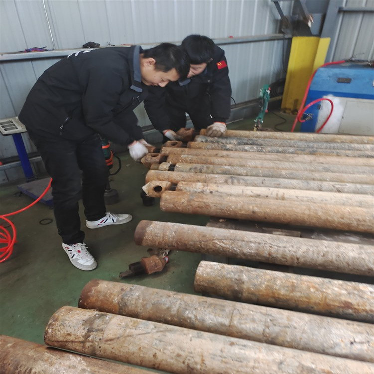 甘肅隴南山體平整化碳?xì)怏w爆破設(shè)備