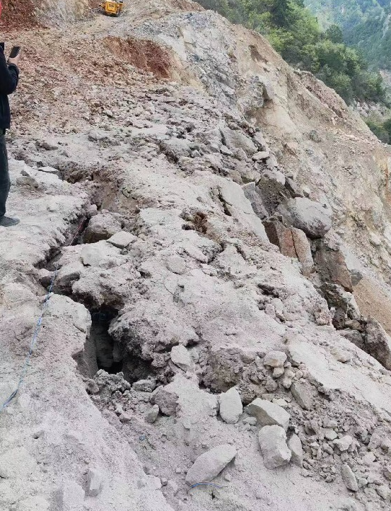 薊縣二氧化碳空氣爆破巖石開采設備每立方承包價