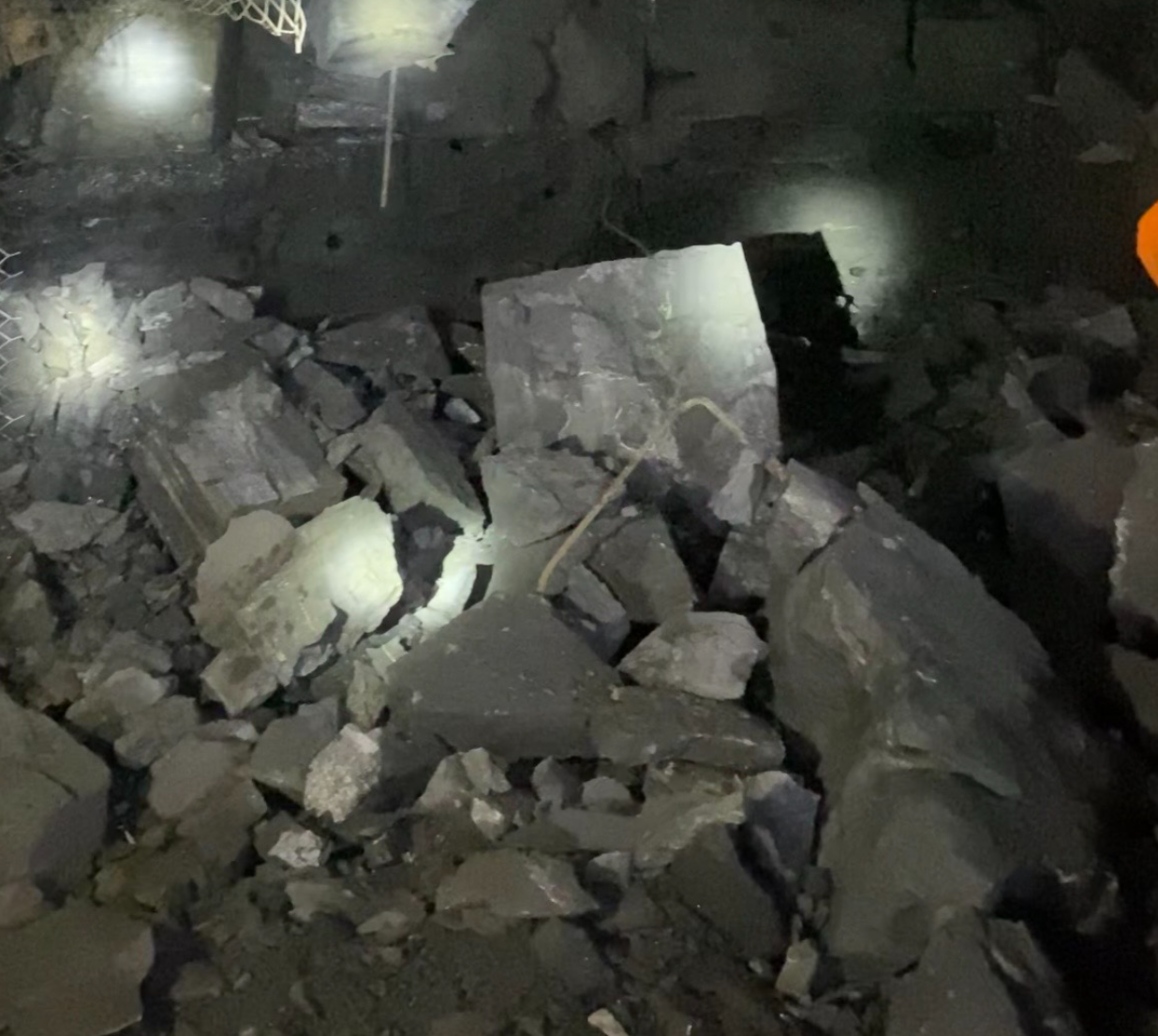 河南三門(mén)峽鐵礦開(kāi)采二氧化碳液態(tài)爆破廠家電話