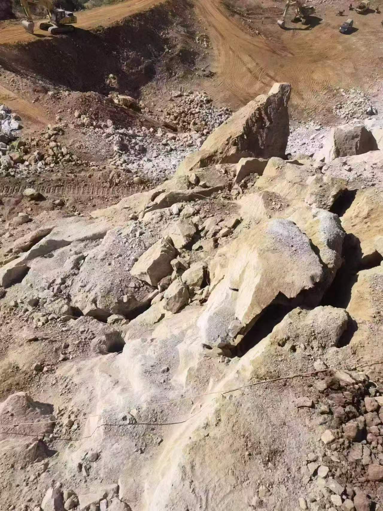 云南普洱代替炸藥爆破二氧化碳?xì)怏w致裂每方成本是多少