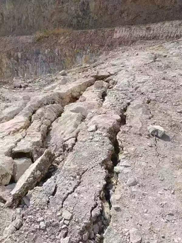 甘肅張掖代替炸藥爆破空氣爆破一套需要多少錢