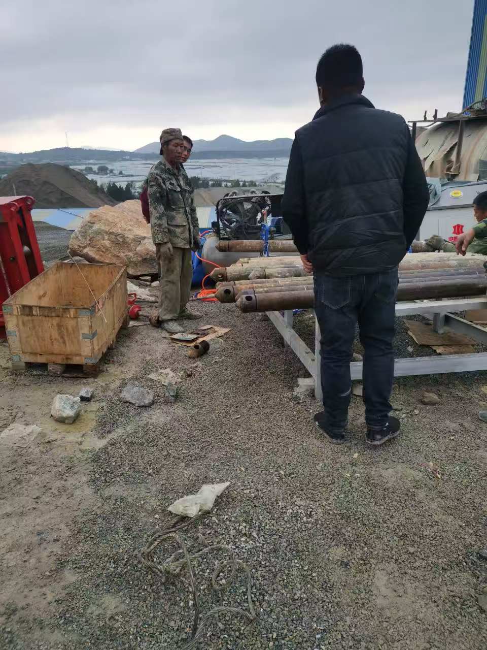 隧道掘進一次性爆破管設(shè)備多少錢批發(fā)廠家